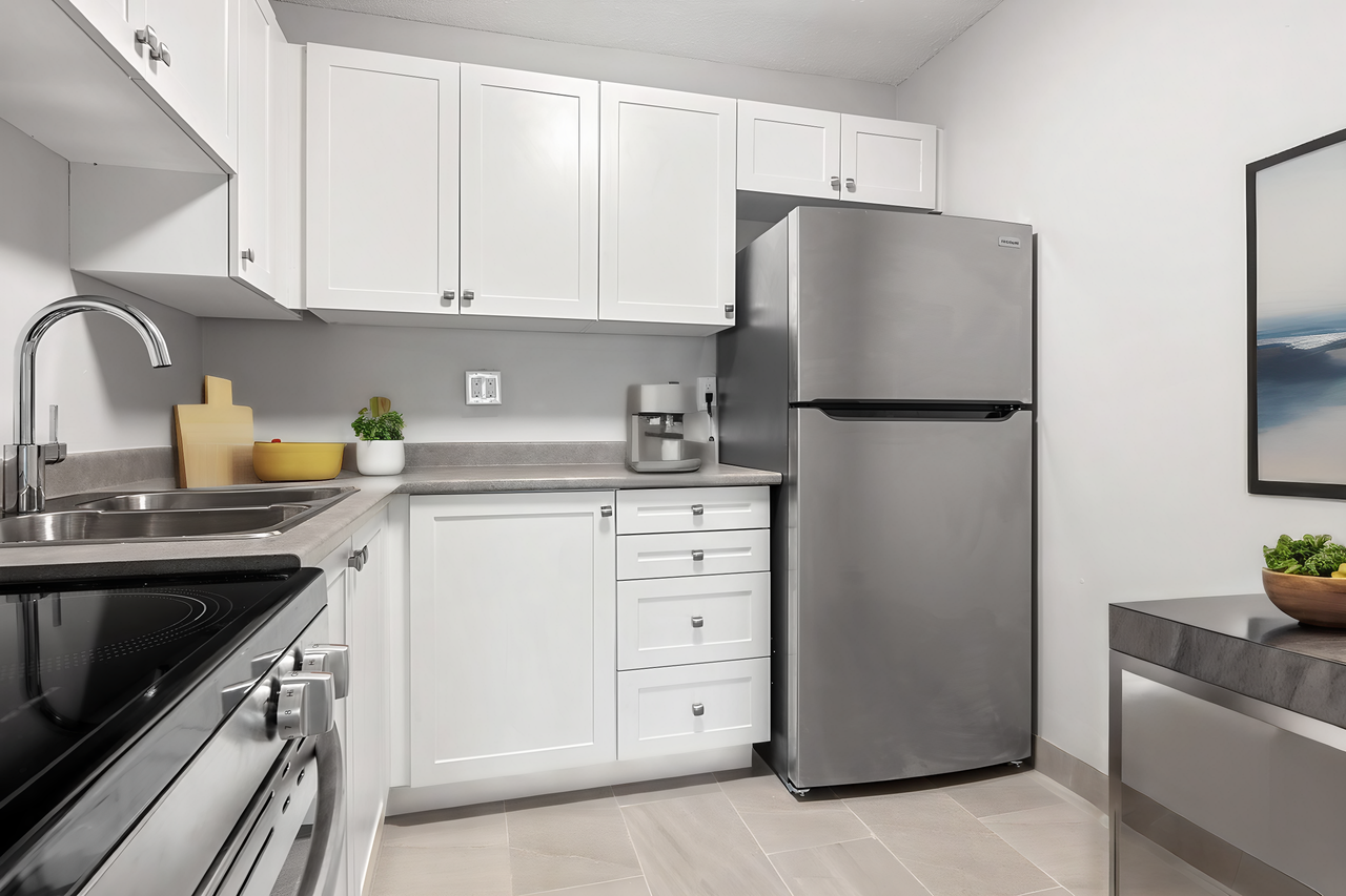 Elgin - Photo 2 of 11