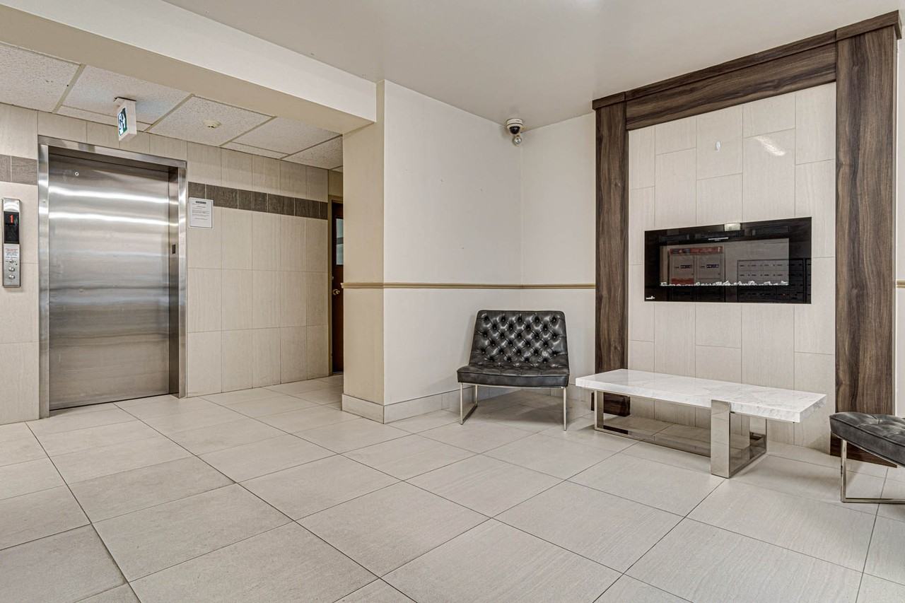 West Park II - Photo 6 of 10