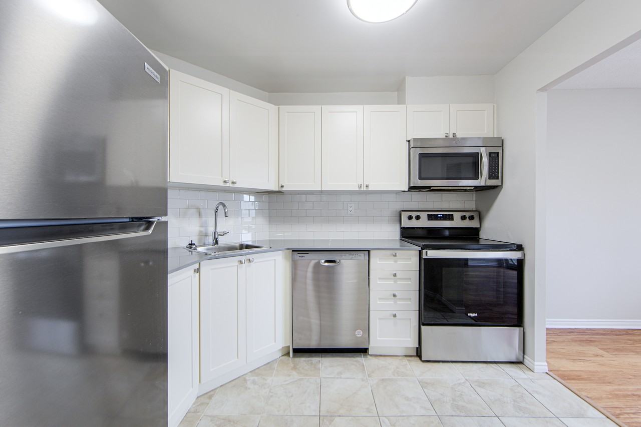 Roseland Place - Photo 2 of 15