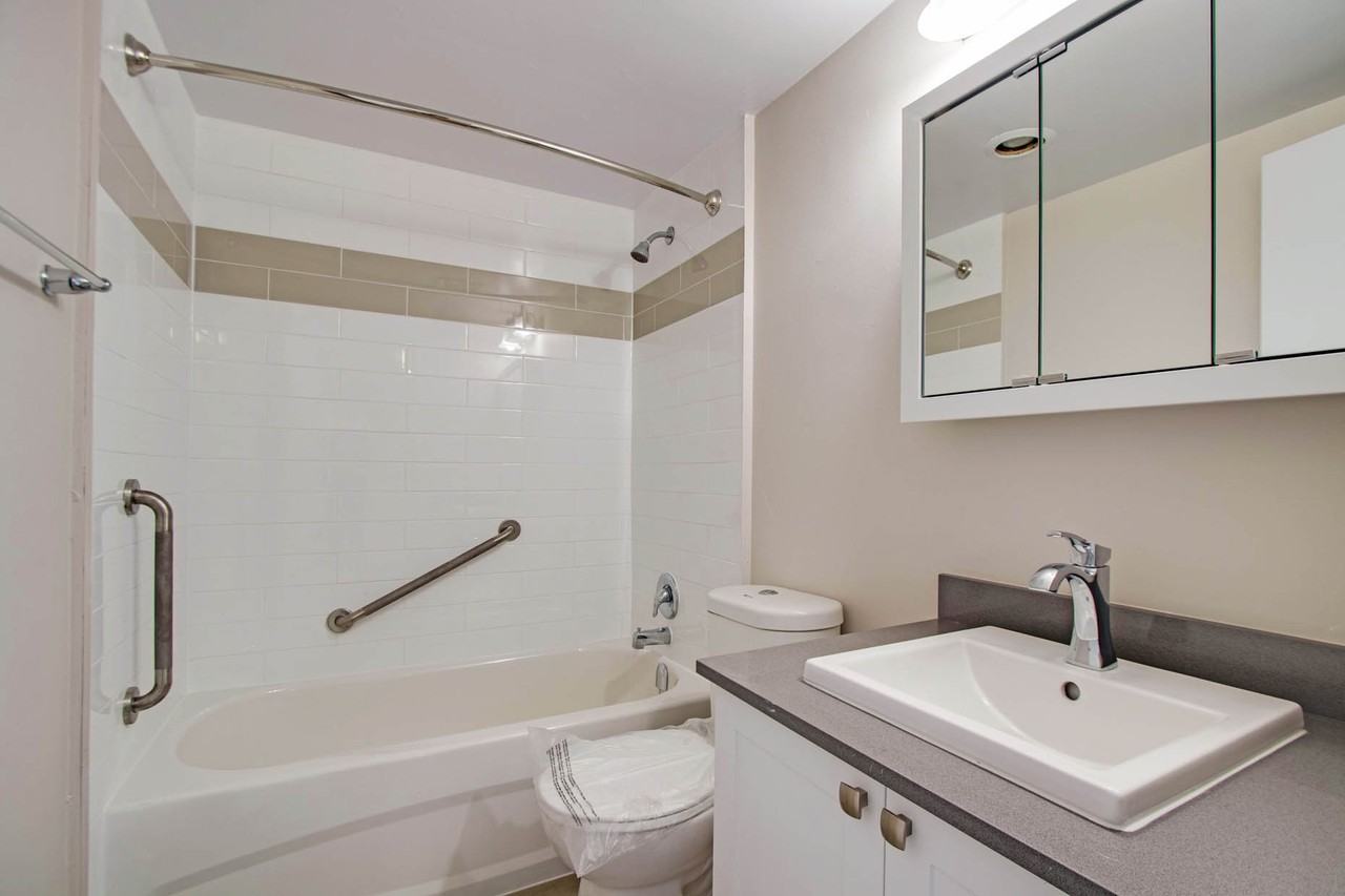 Elm Grove - Photo 6 of 13