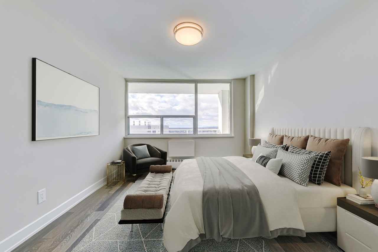 Park Terrace II - Photo 4 of 13