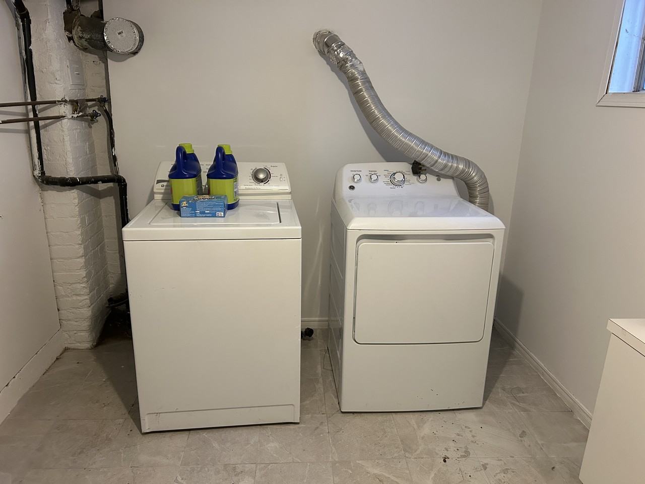 Kingston Rd & Warden Ave. - Photo 6 of 7