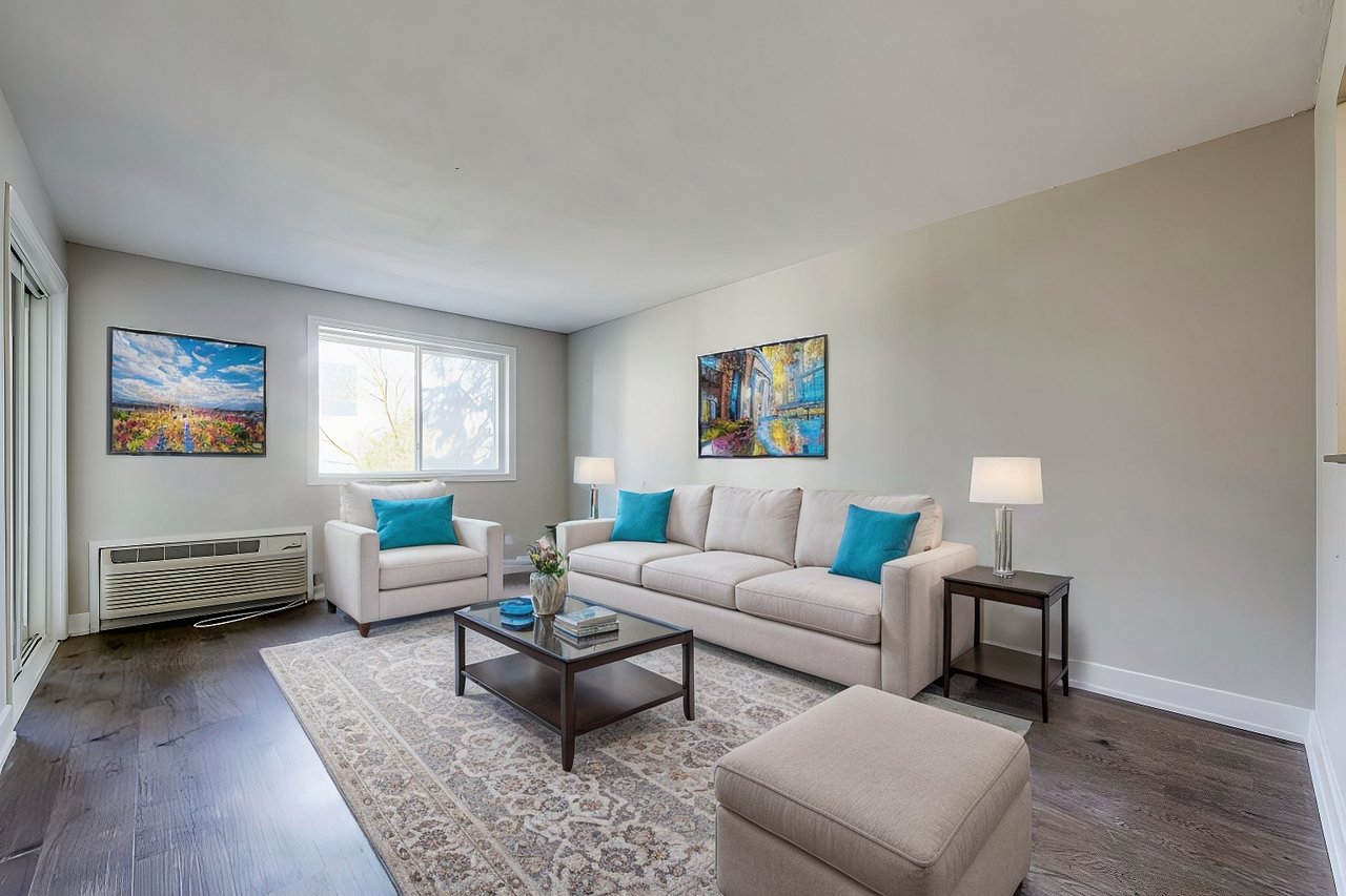 Talisman Square - Photo 3 of 15