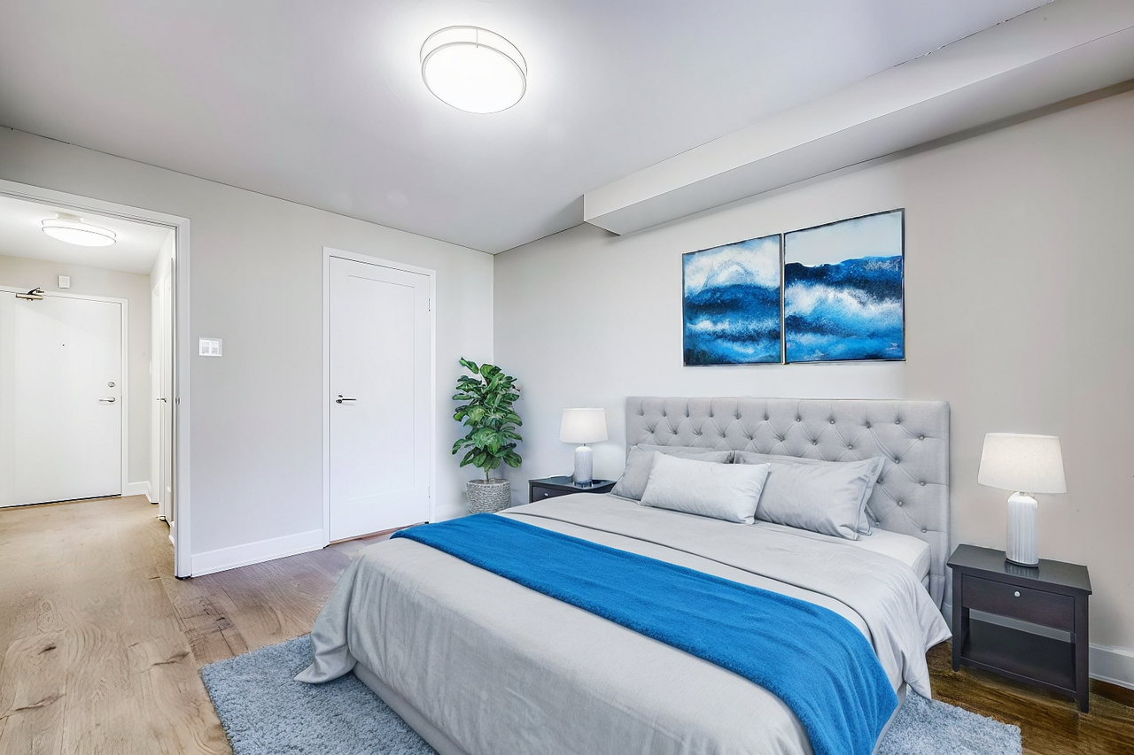 Talisman Square - Photo 6 of 15