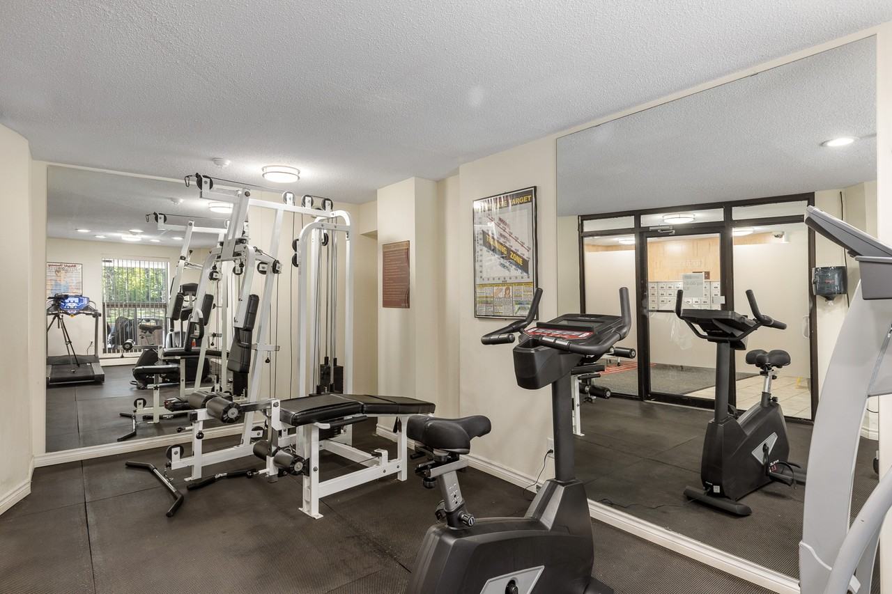 The Woodbine - Photo 6 of 10