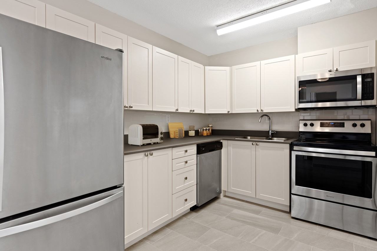 Willowbrook Apartments - Photo 2 of 10