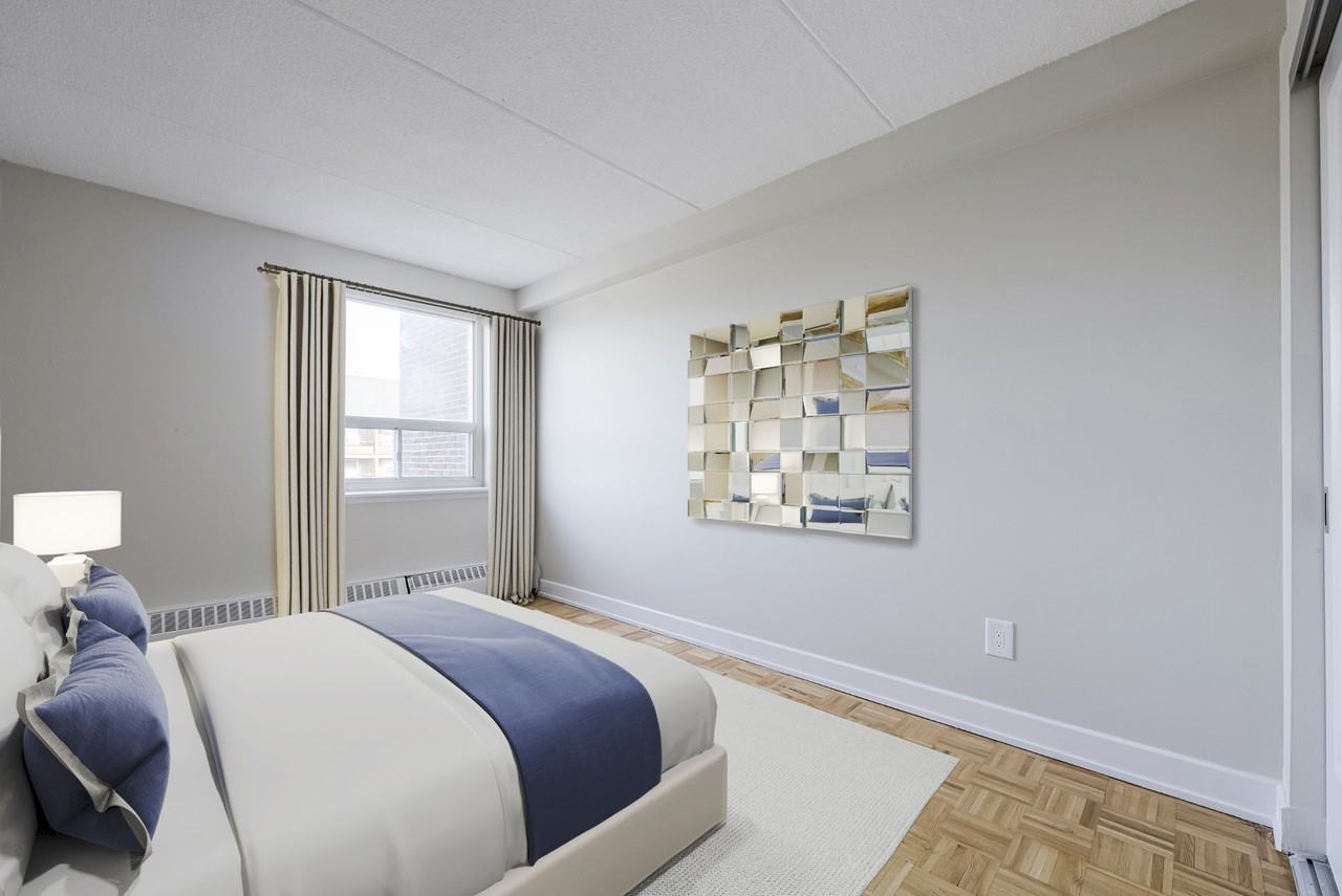 Royal Towne - Photo 6 of 10