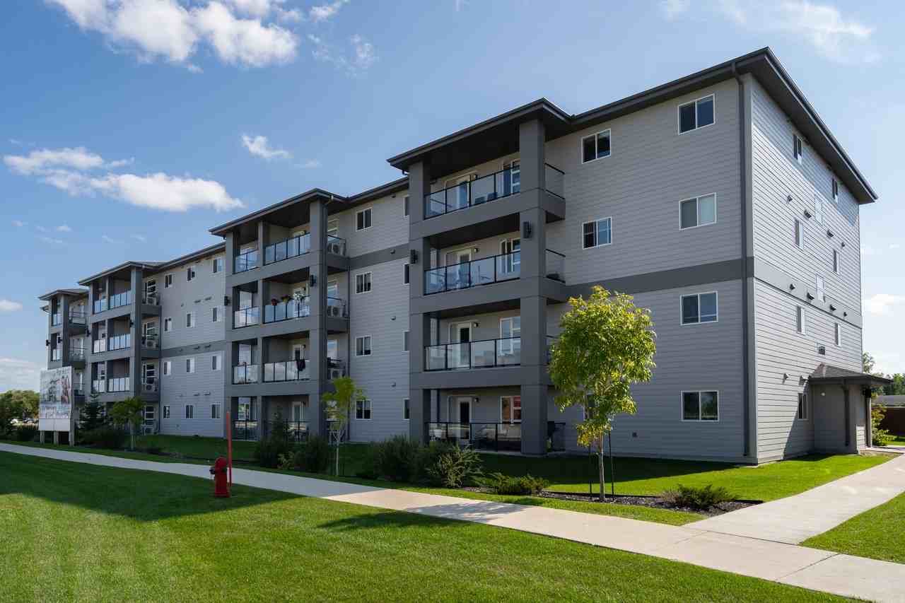 Legacy Towers - Photo 6 of 50