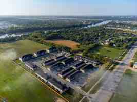 featured image of 3813 Main St