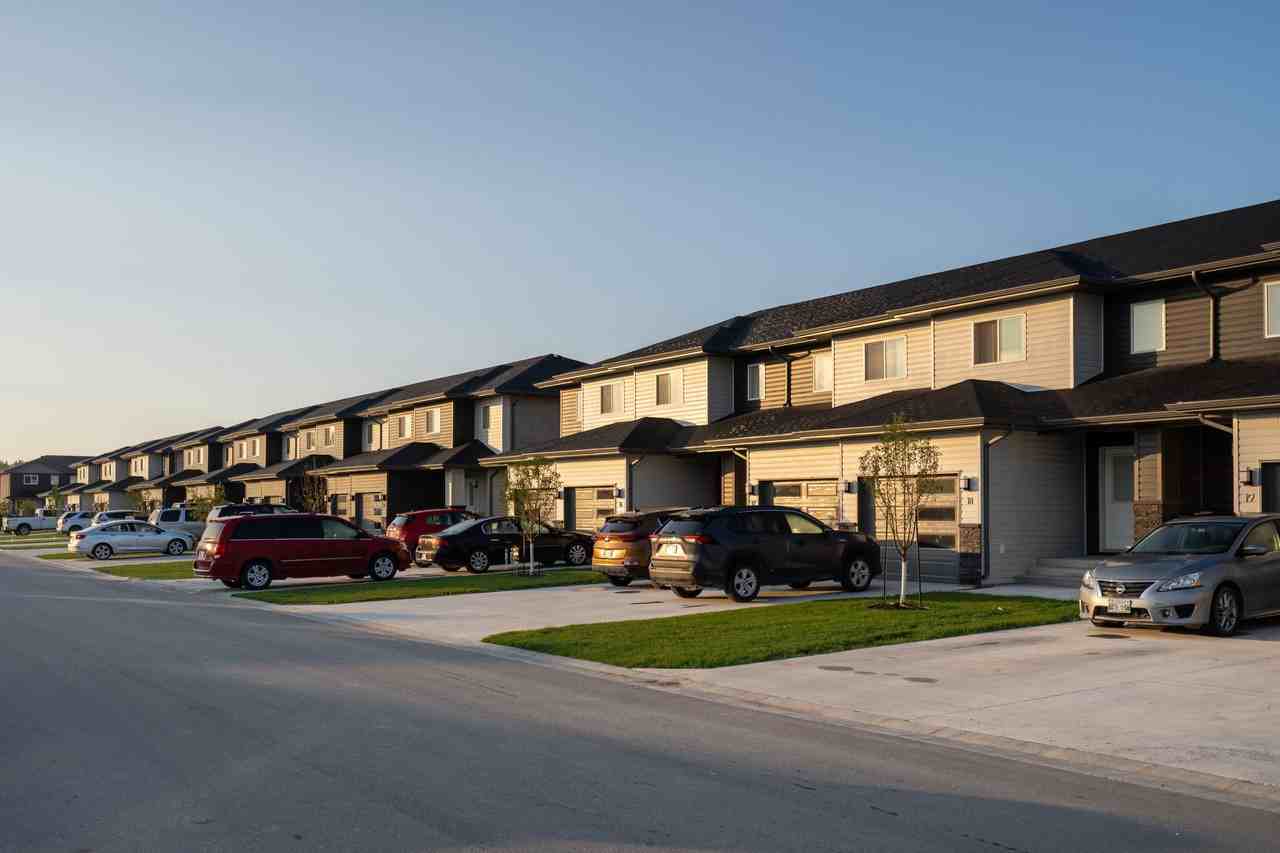 Steeltown Point - Photo 5 of 44