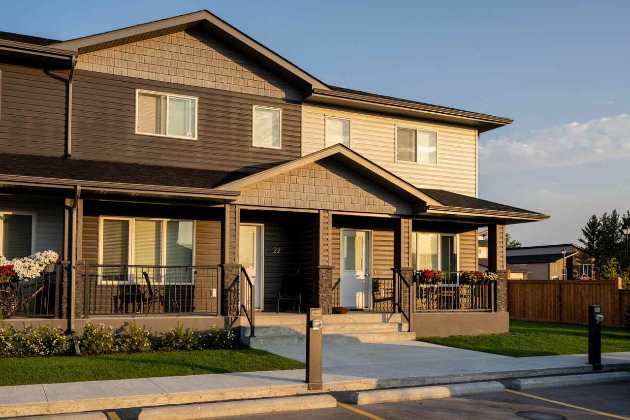 Steeltown Point - Photo 7 of 44