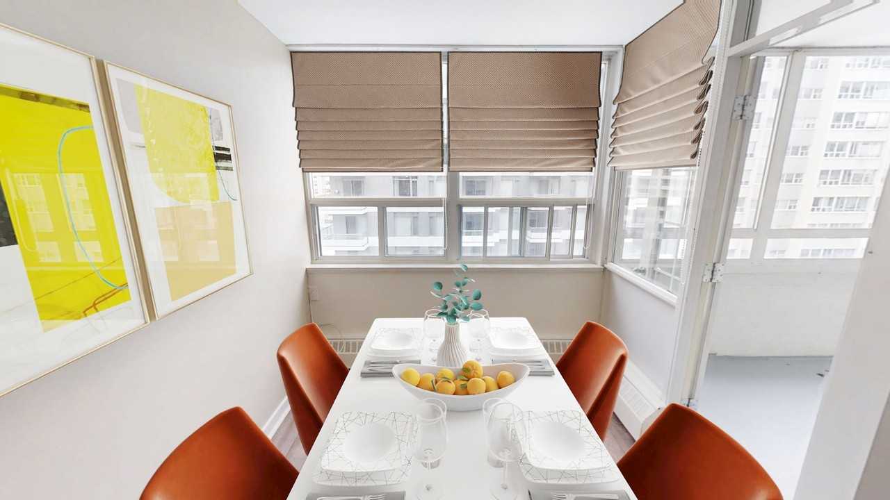 Holly Tower - Yonge and Eglinton - Photo 5 of 31