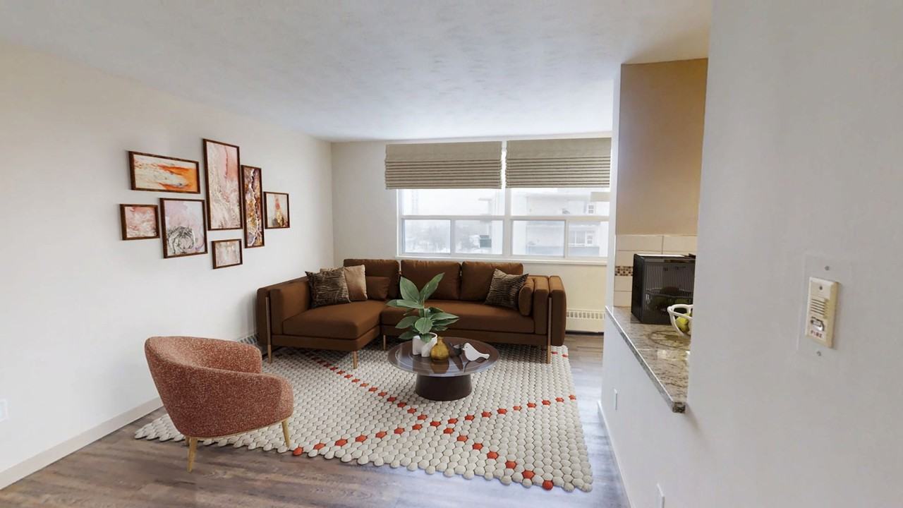 Bristol Arms Apartments - Photo 5 of 21