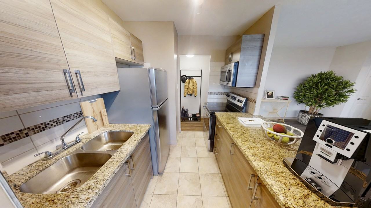 Bristol Arms Apartments - Photo 7 of 21