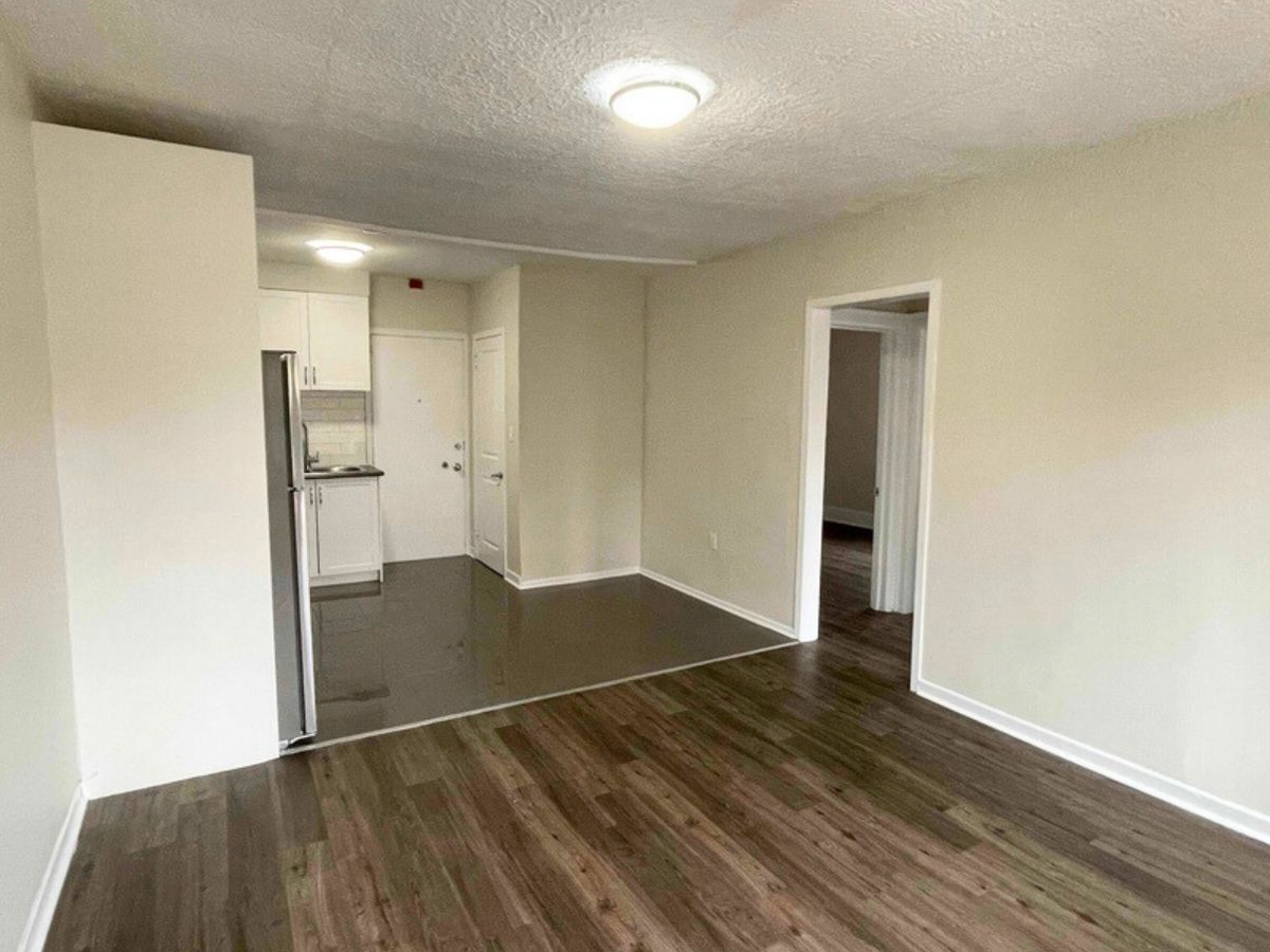 245 Howland Avenue - Photo 7 of 10