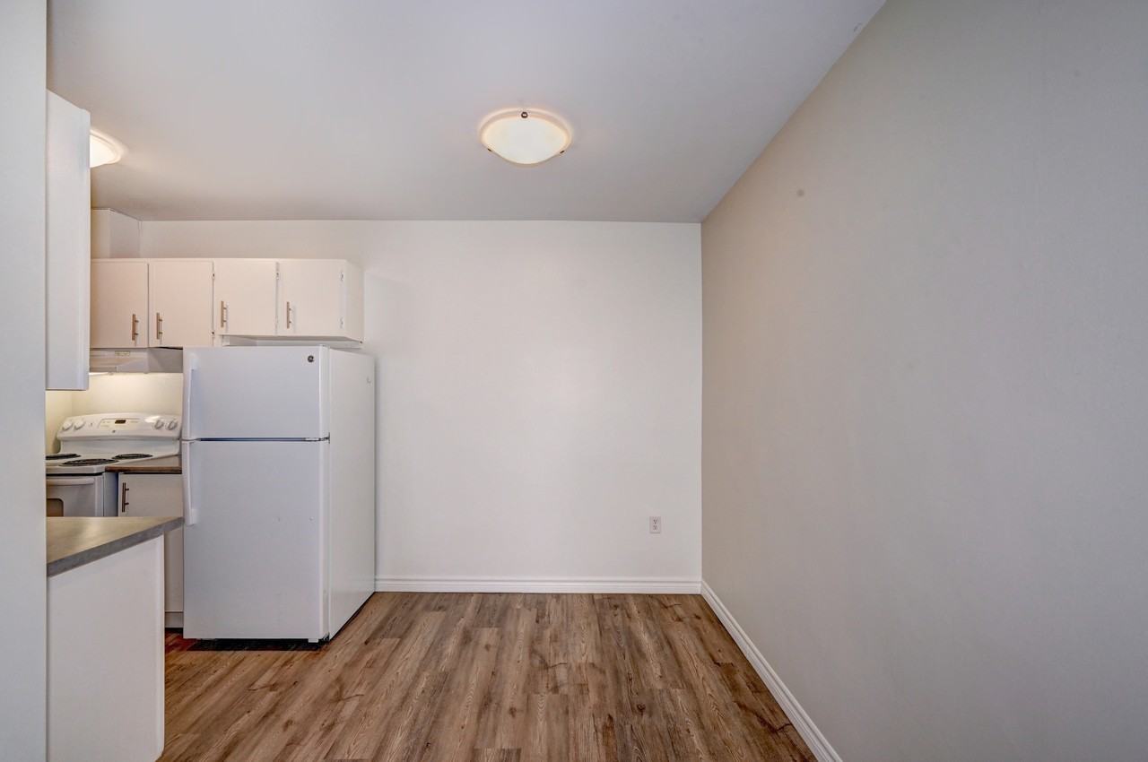 Lakeview Towers Apartments - Photo 6 of 26