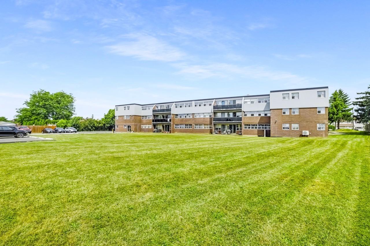 Casey Street Apartments - Photo 4 of 26