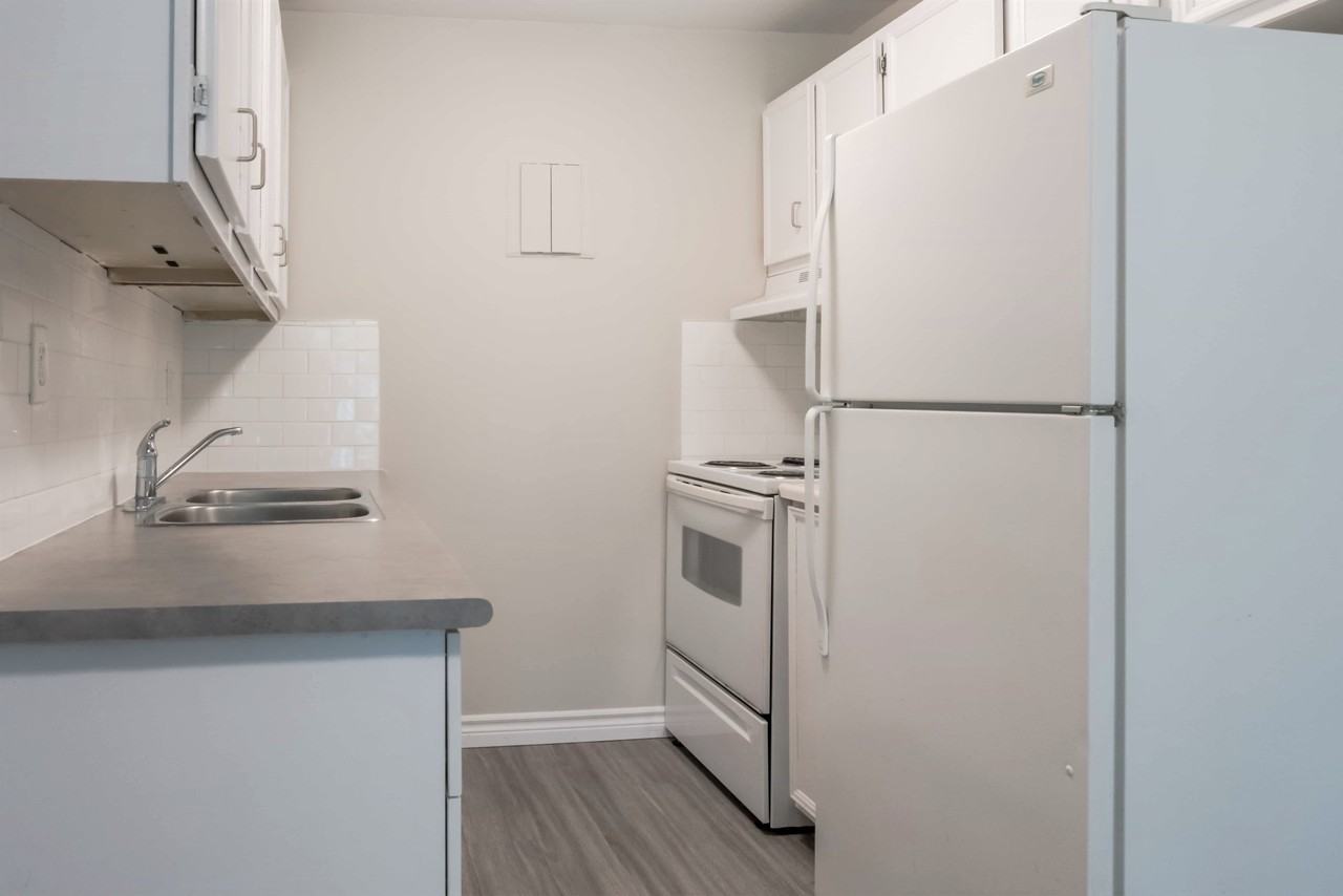 Village Green Apartments - Photo 7 of 15