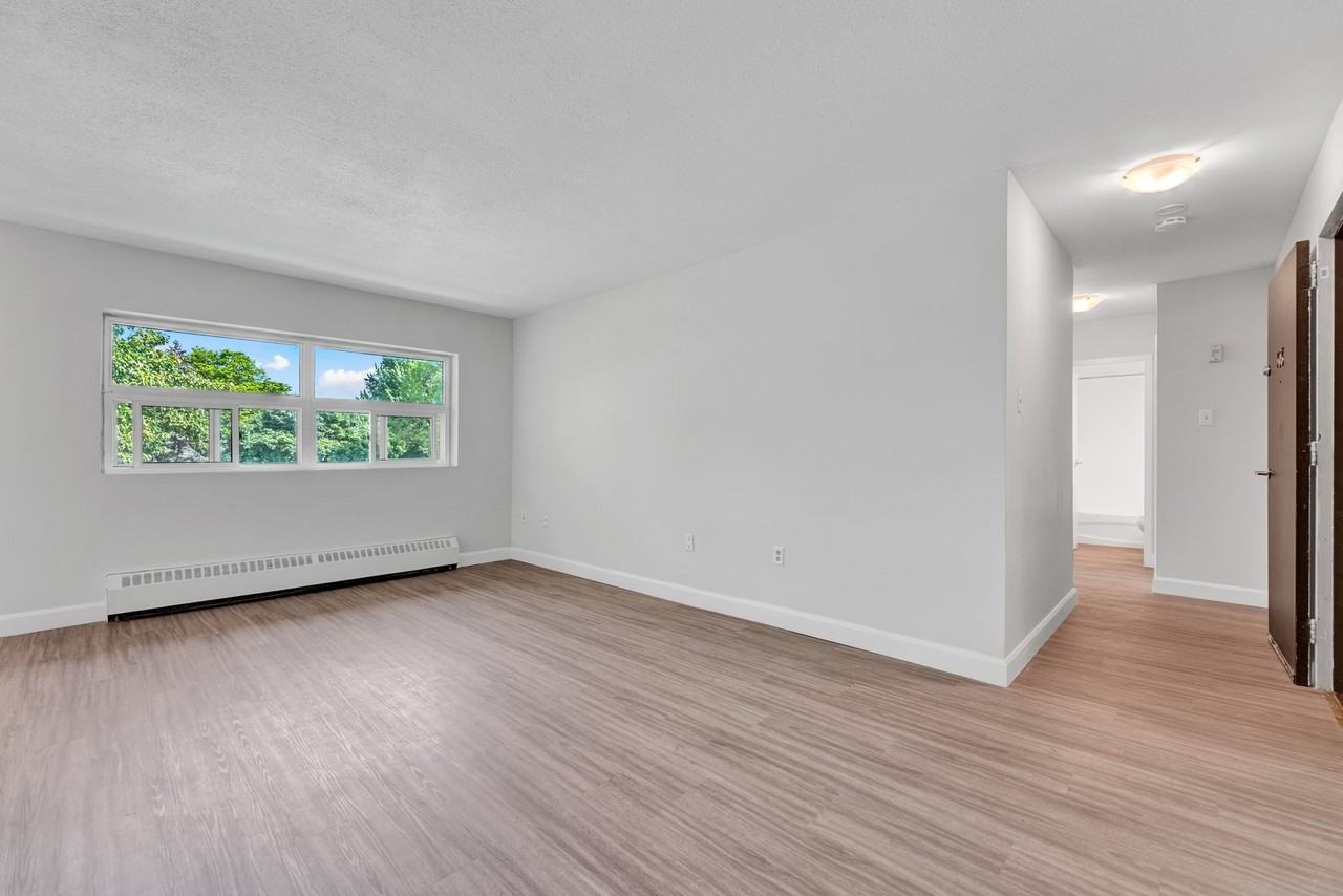 Huron Gardens Apartments - Photo 5 of 22