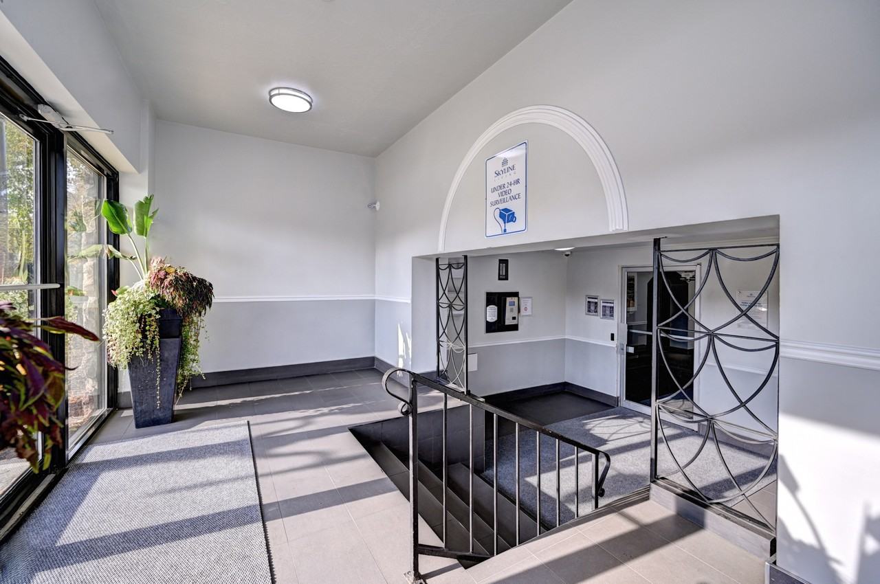 85 & 89 Willow Road Apartments - Photo 6 of 24