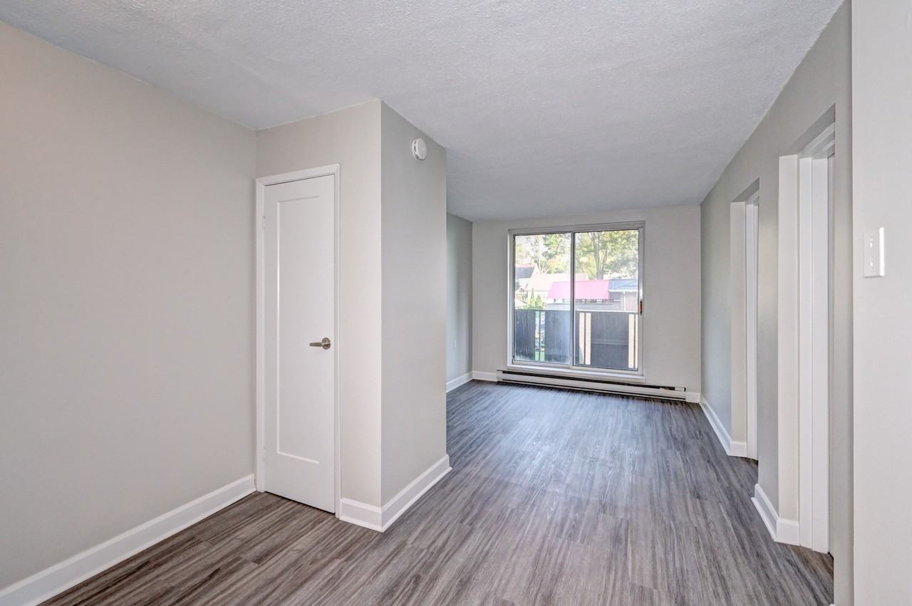 Egremont Street Apartments - Photo 4 of 21