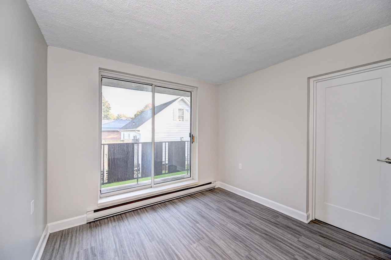 Egremont Street Apartments - Photo 6 of 21