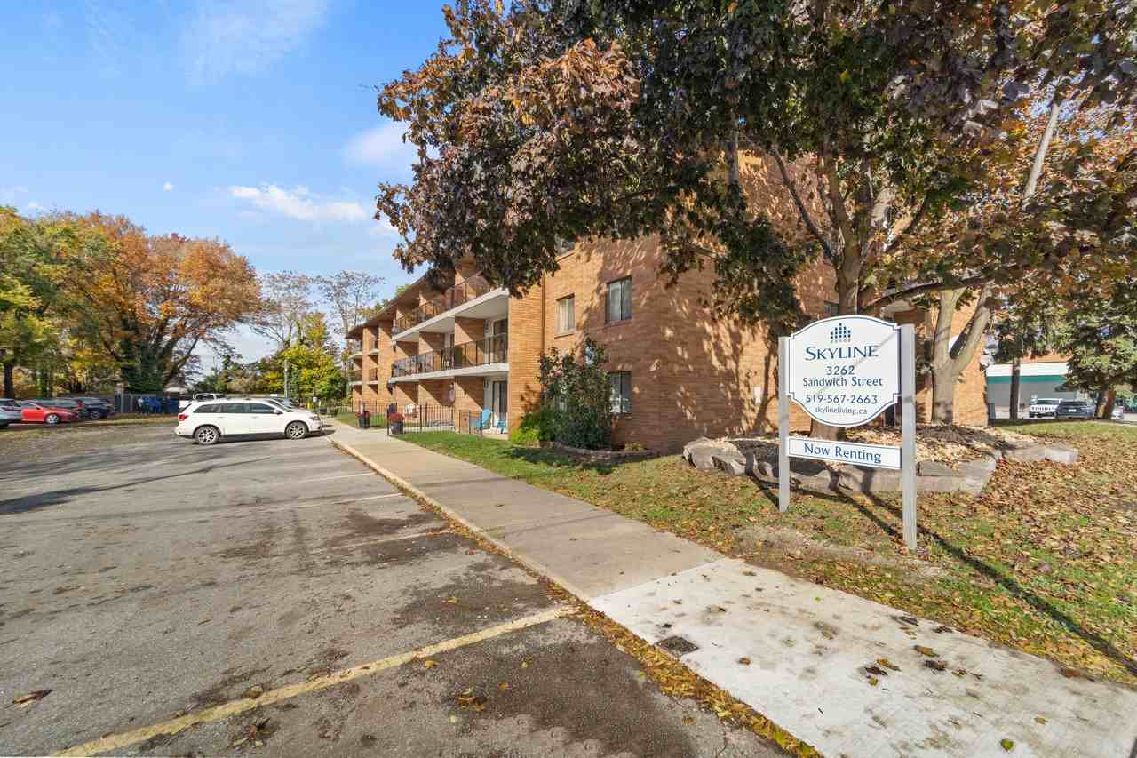 Historic Town Apartments - Photo 4 of 25