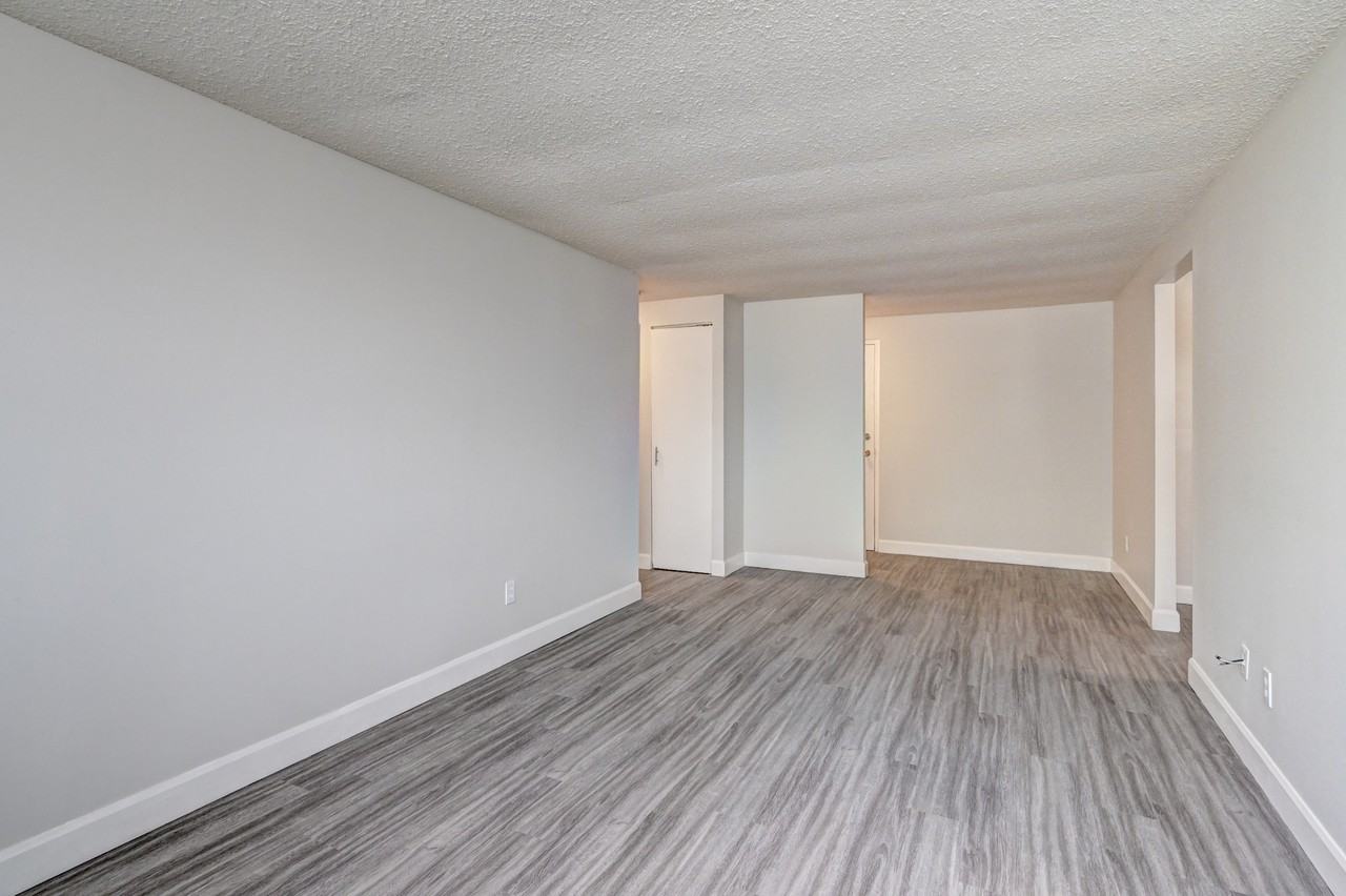 Hincks Street Apartments - Photo 6 of 24