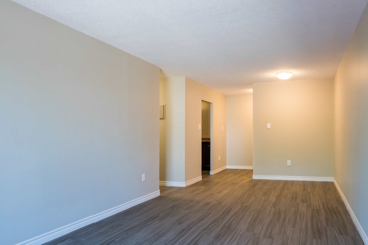 Terry Fox Place Apartments - Photo 6 of 21