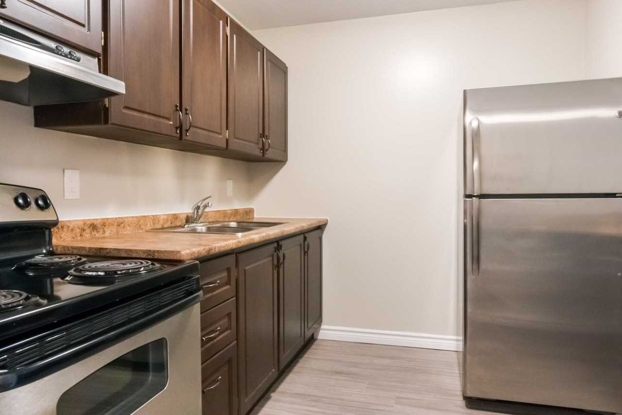 Terry Fox Place Apartments - Photo 7 of 21