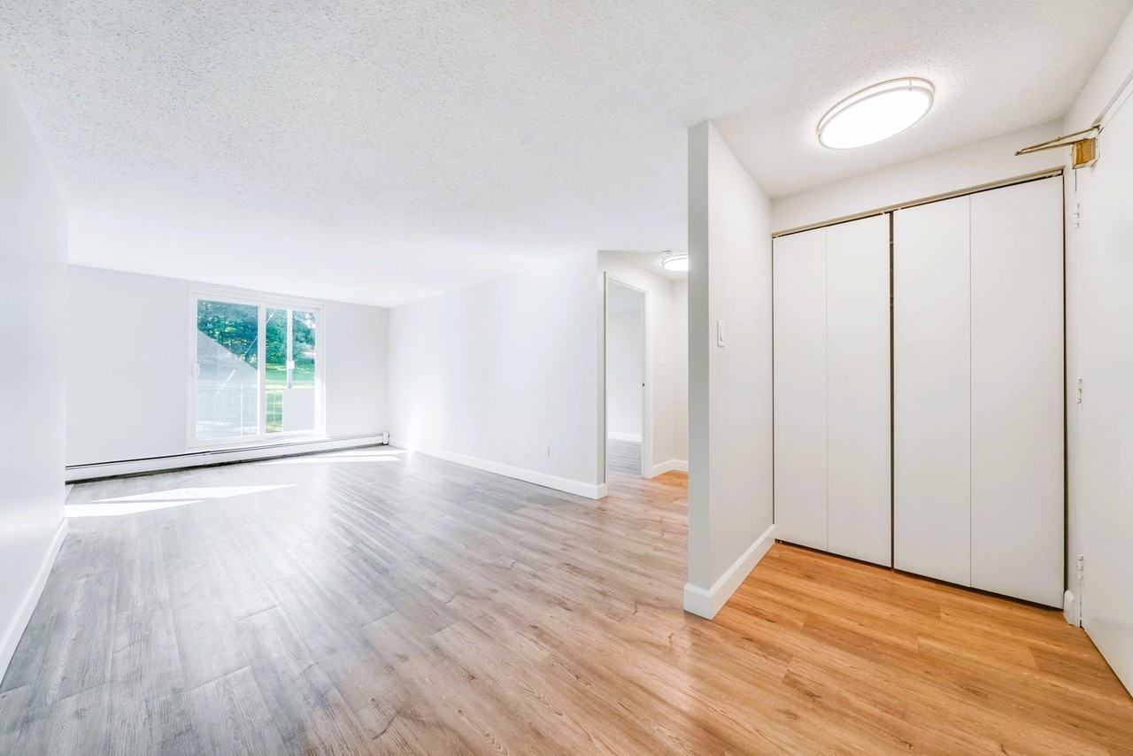 11th Avenue Apartments - Photo 7 of 26