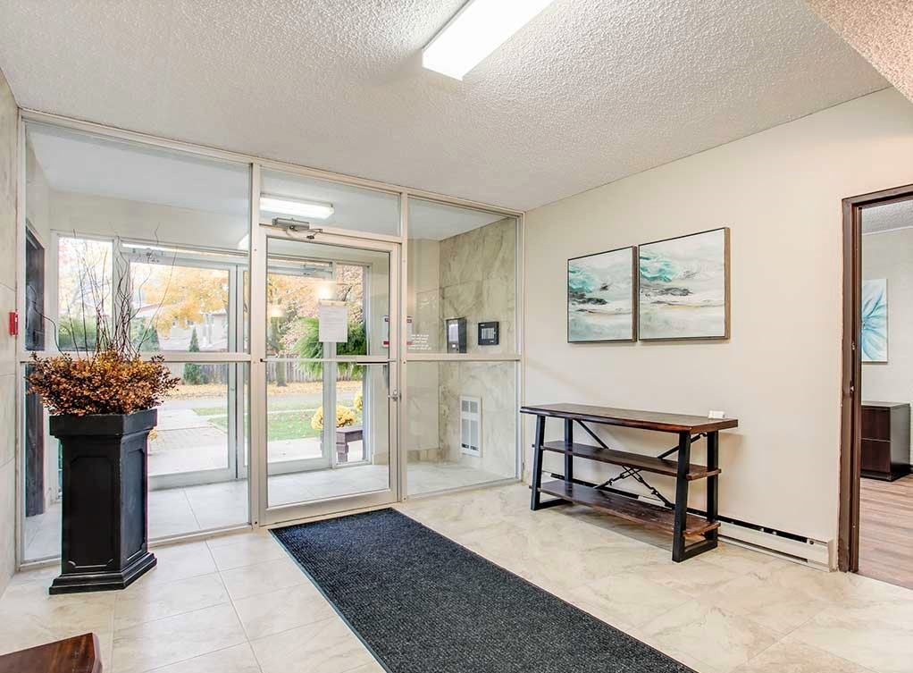 L'Alpin Apartments - Photo 4 of 26