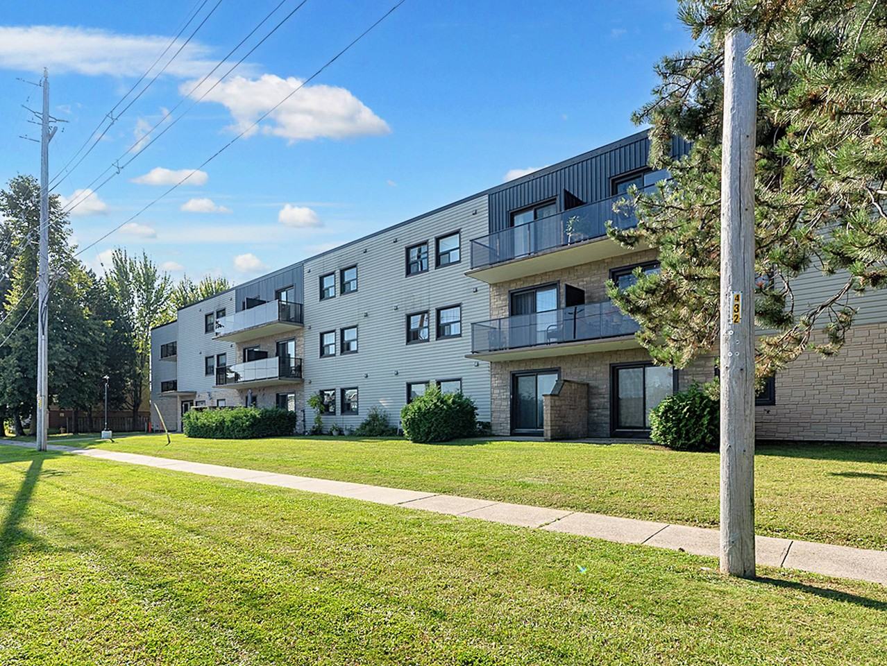 The Huron Apartments - Photo 2 of 25