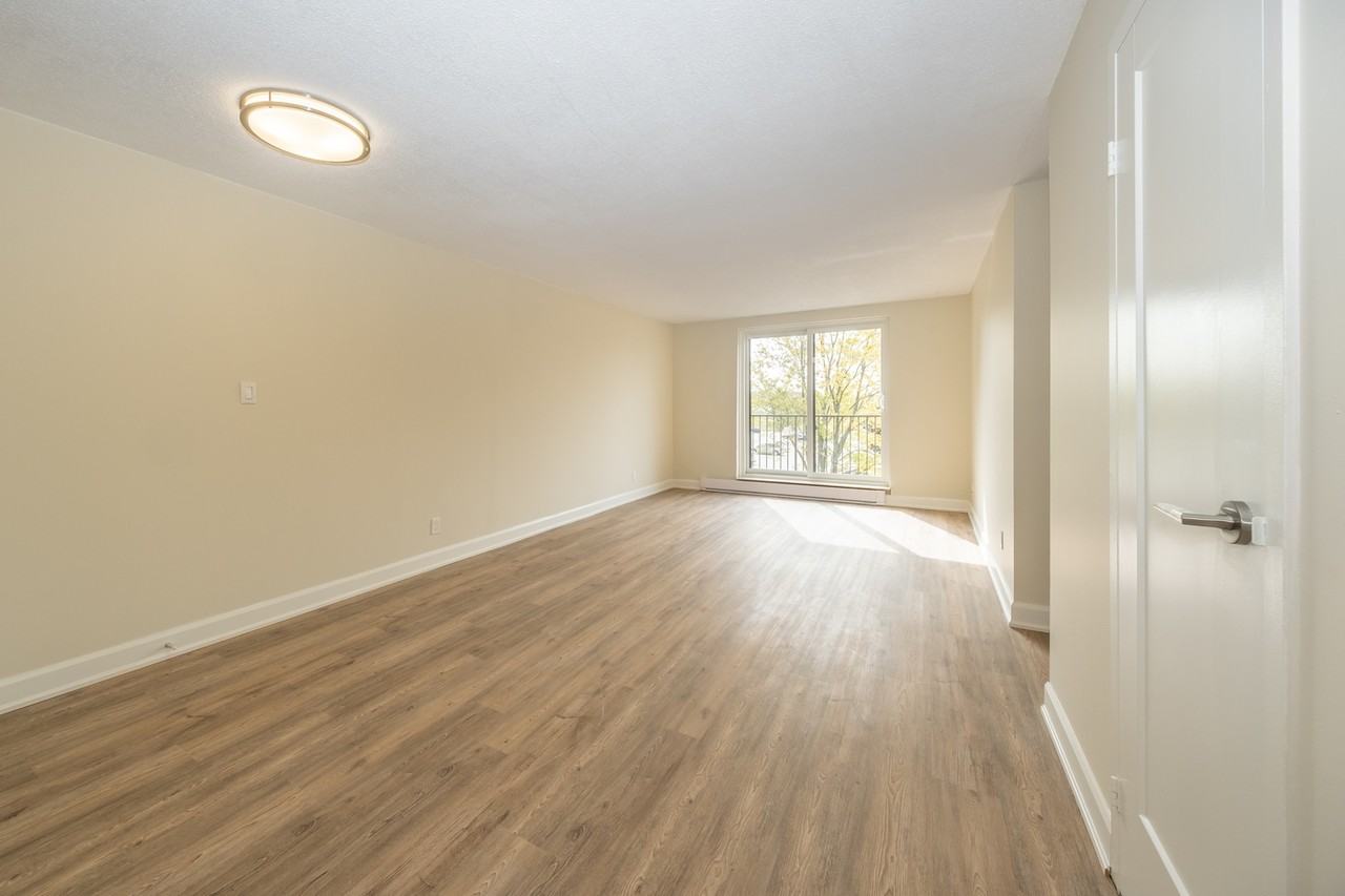 The Huron Apartments - Photo 6 of 25