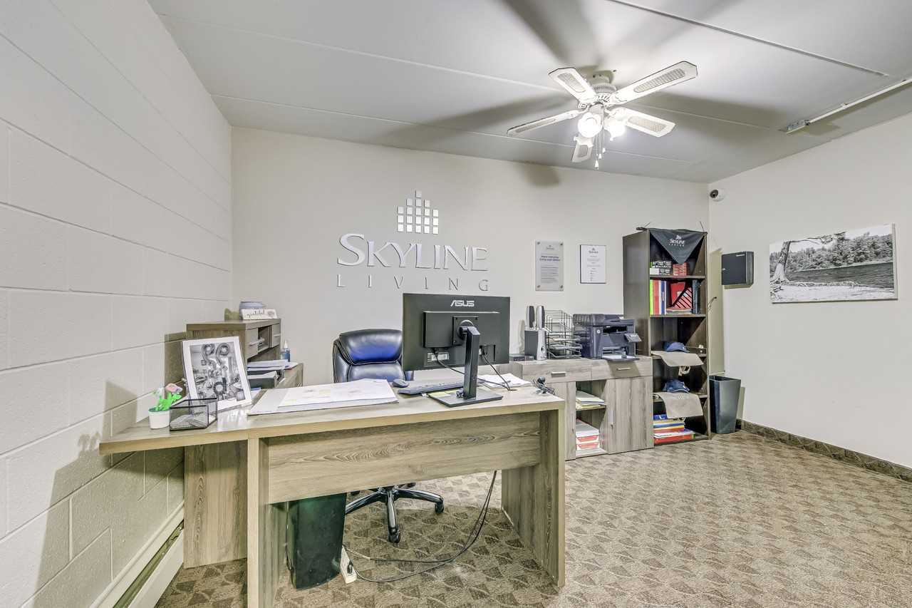 Lakeside Gardens Apartments - Photo 6 of 24