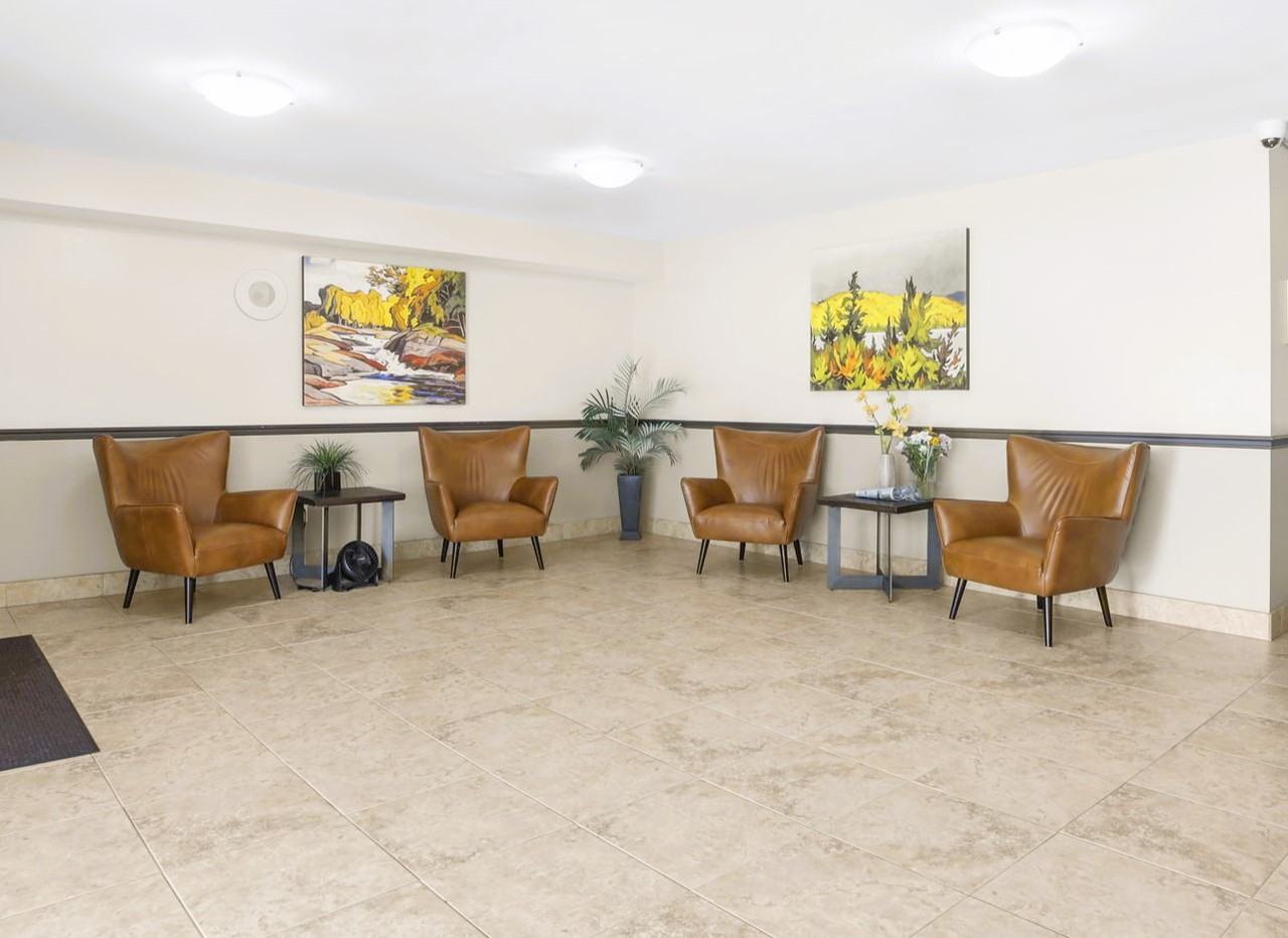 The Brighton Apartments - Photo 7 of 25