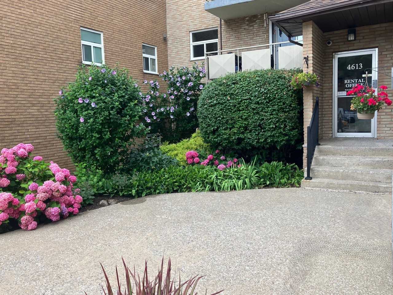 Portage Place Apartments - Photo 5 of 22