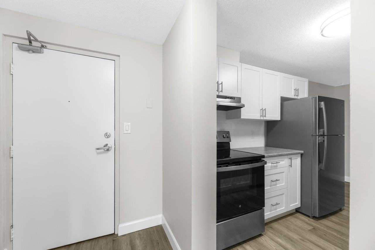 Regal Tower Apartments - Chatham - Photo 6 of 29