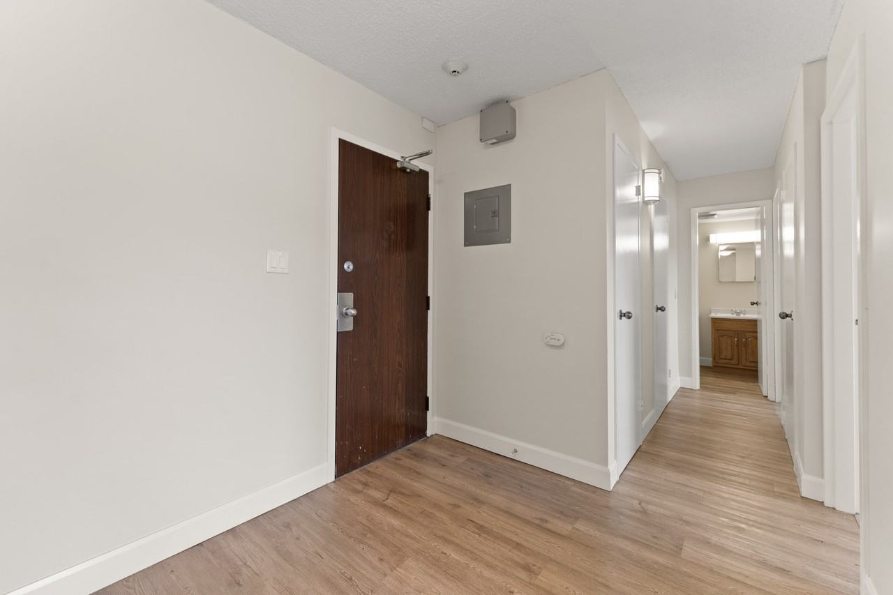 Riverview Park Apartments - Photo 5 of 20