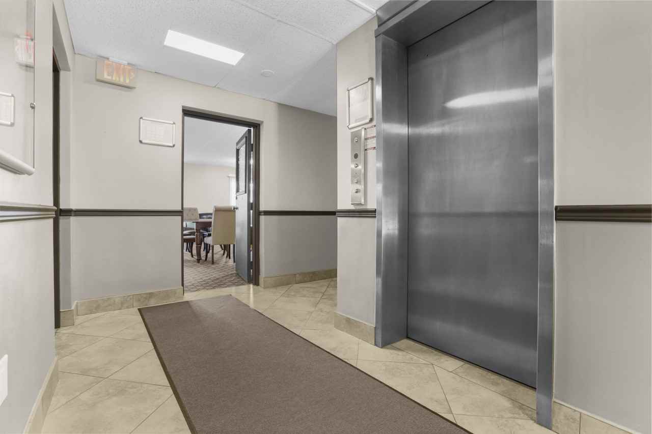 Bella Vista Apartments - Photo 4 of 29