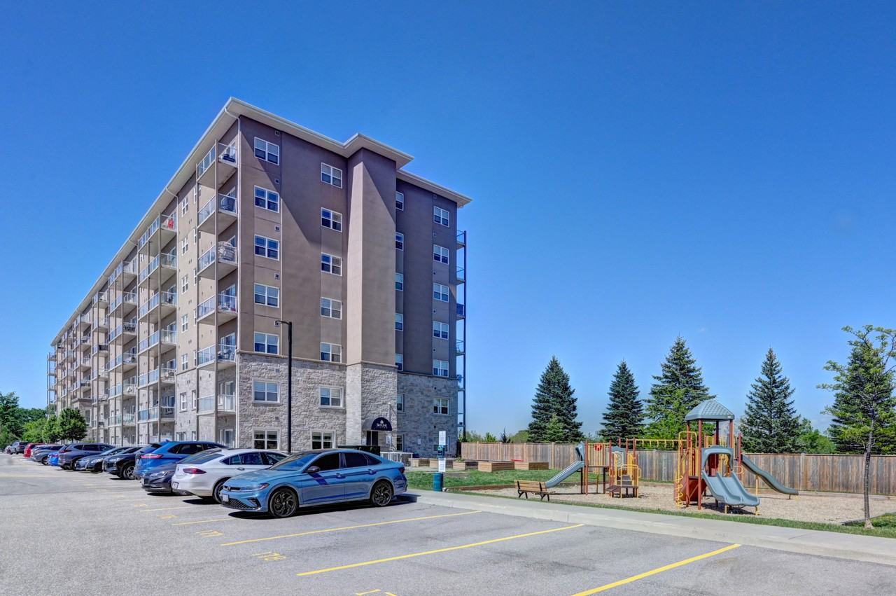 Harris Place Apartments - Photo 3 of 40