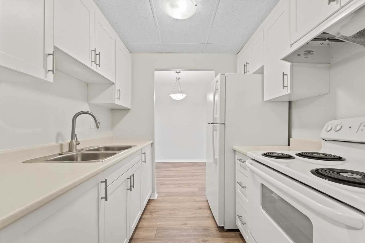 Anchorage Apartments - Photo 7 of 25