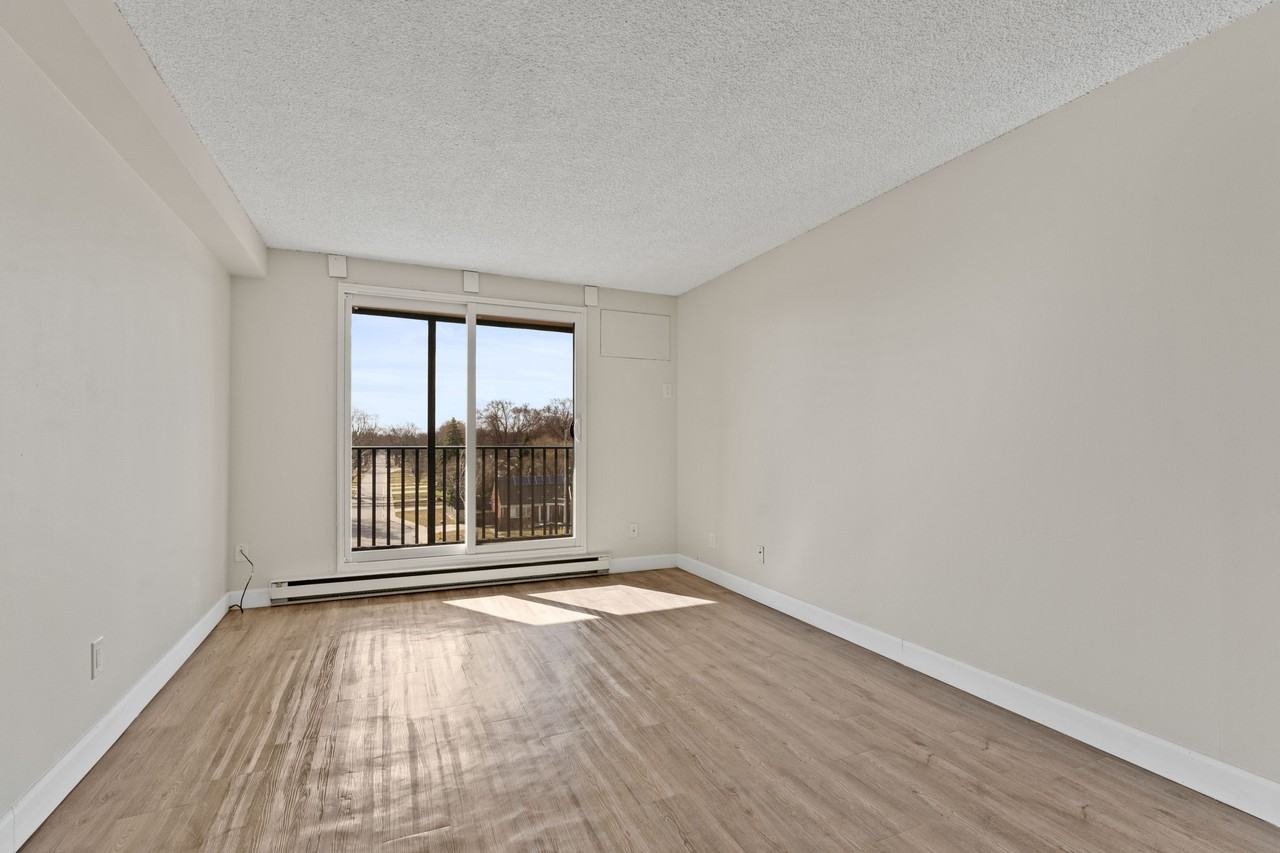 Janisse Tower Apartments - Photo 7 of 20