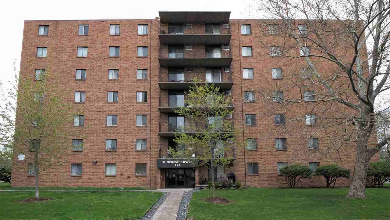 Sun Crest Tower Apartments - Photo 3 of 19