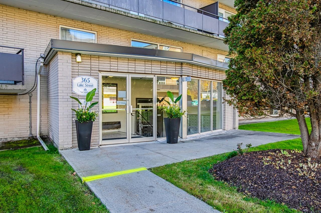 Lake Street Apartments - Photo 5 of 24