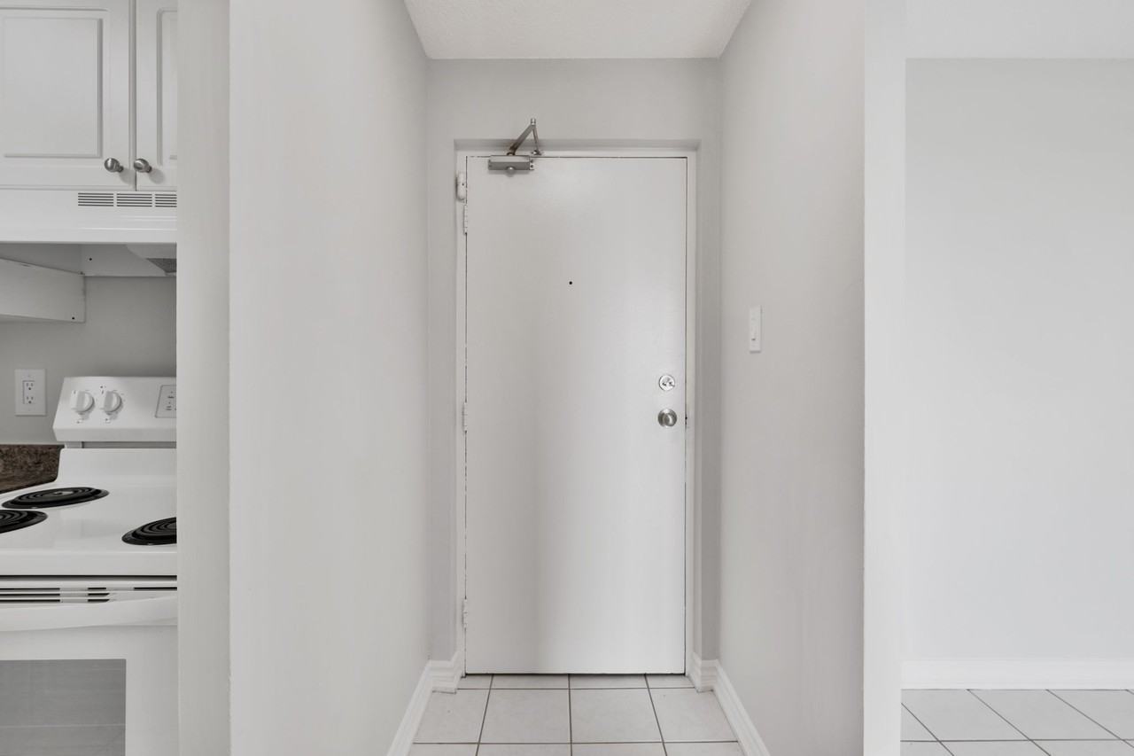 Confederation Place Apartments - Photo 7 of 26