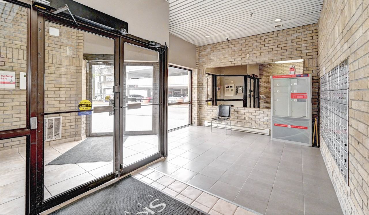 Grand Central Place Apartments - Photo 4 of 28