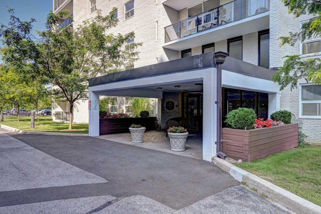 Somerset Place Apartments - Photo 6 of 30