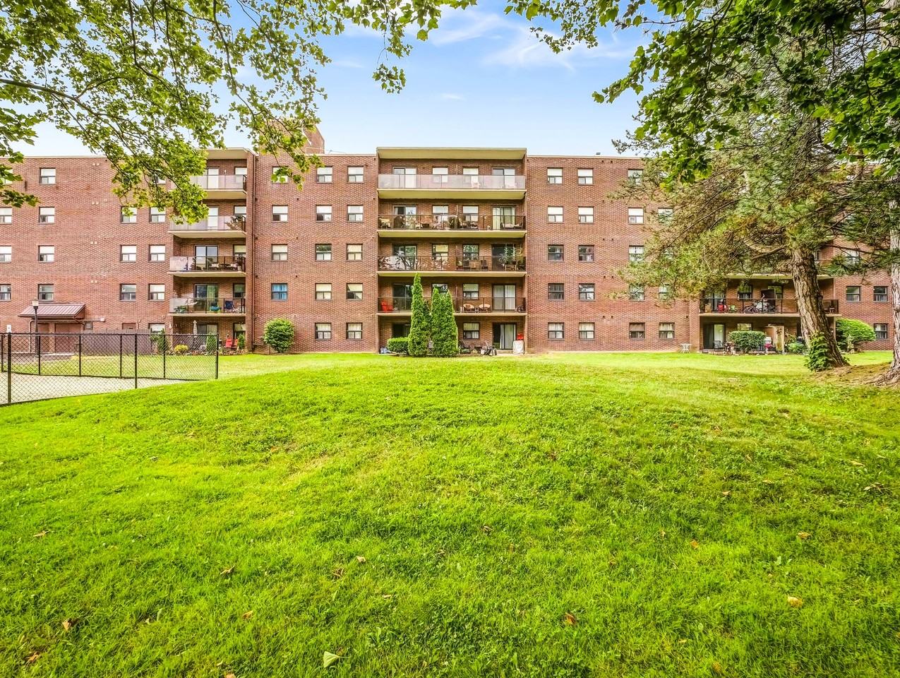 Heritage Place Apartments - Photo 3 of 25