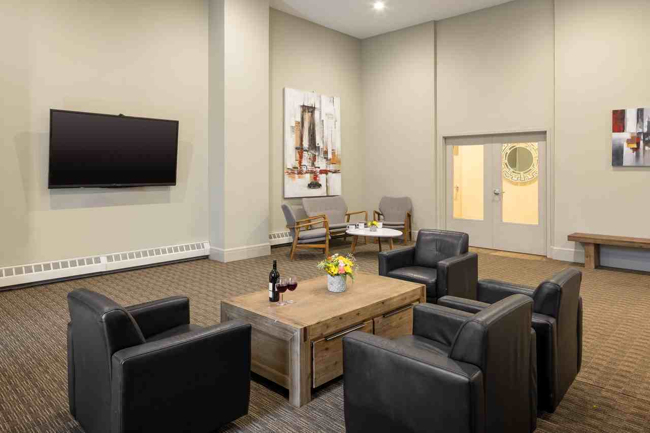 The Hazelton Apartments - Photo 6 of 25